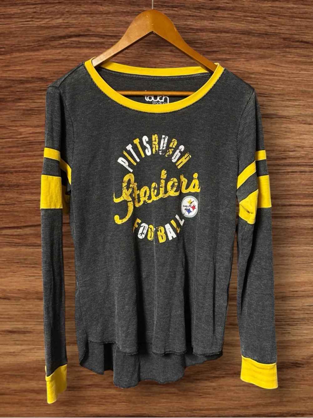 Touch Stadium Pittsburgh Steelers Women’s Distressed Long Sleeve Top